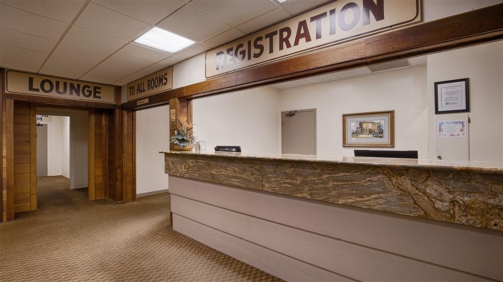 Best Western Crossroads Inn DeFuniak Springs Beltér fotó
